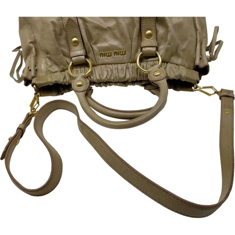 666114C V Miu Miu Crossbody Bag Beige Leather - Picture 3 of 9